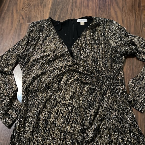 Gorgeous sparkly dress for women by Calvin Klein. Worn once - Picture 3 of 6